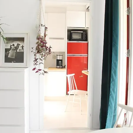 Pasila Studio, Near Expo Apartment *